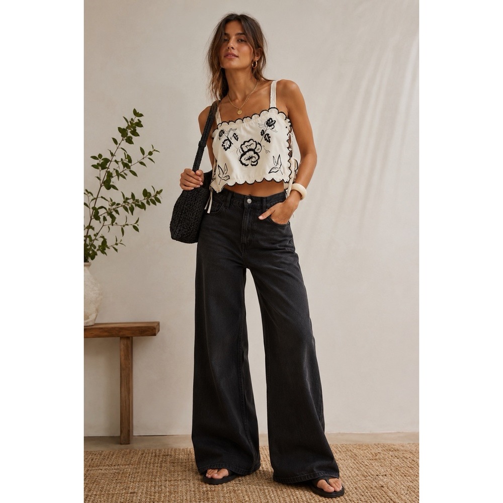 Free People‎ Marin Top XS NWT Ivory Black Embroidered Crop Boho $198